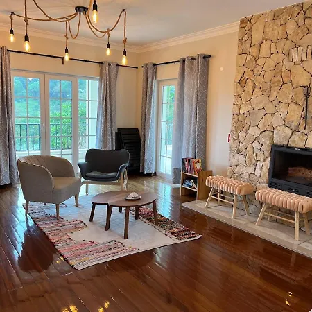 Casa Arbutus Villa *